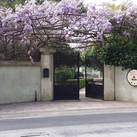 La Piccola Locanda Μόντικα Εξωτερικό φωτογραφία