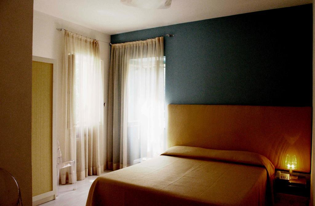 La Piccola Locanda Μόντικα Εξωτερικό φωτογραφία