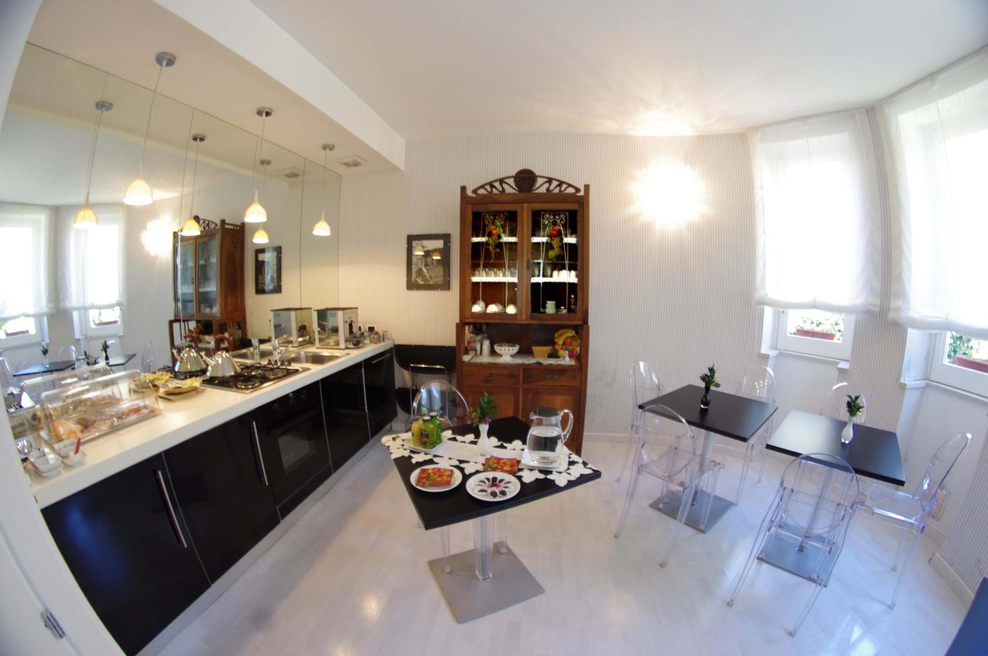 La Piccola Locanda Μόντικα Εξωτερικό φωτογραφία