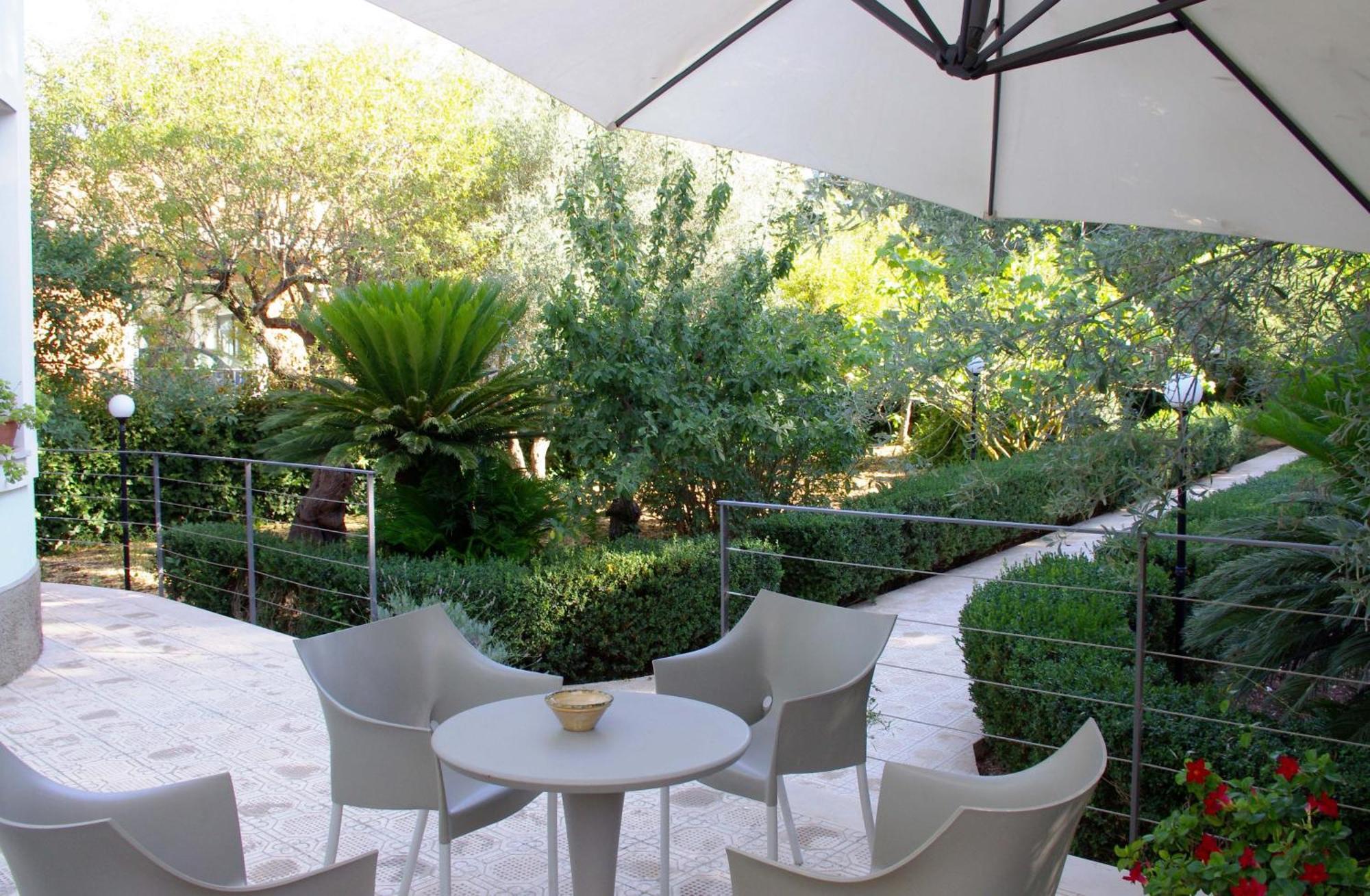 La Piccola Locanda Μόντικα Εξωτερικό φωτογραφία