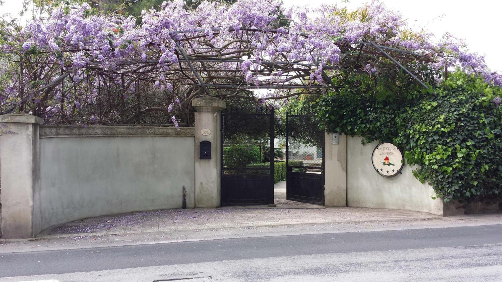 La Piccola Locanda Μόντικα Εξωτερικό φωτογραφία