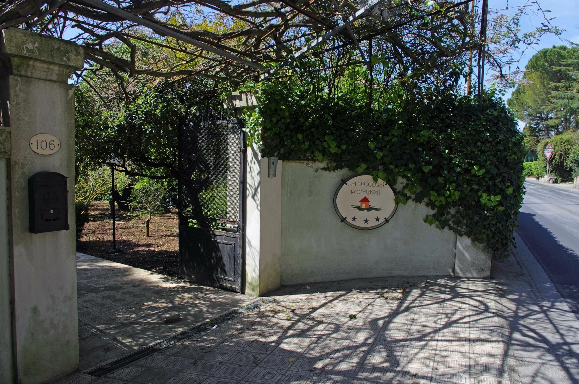 La Piccola Locanda Μόντικα Εξωτερικό φωτογραφία